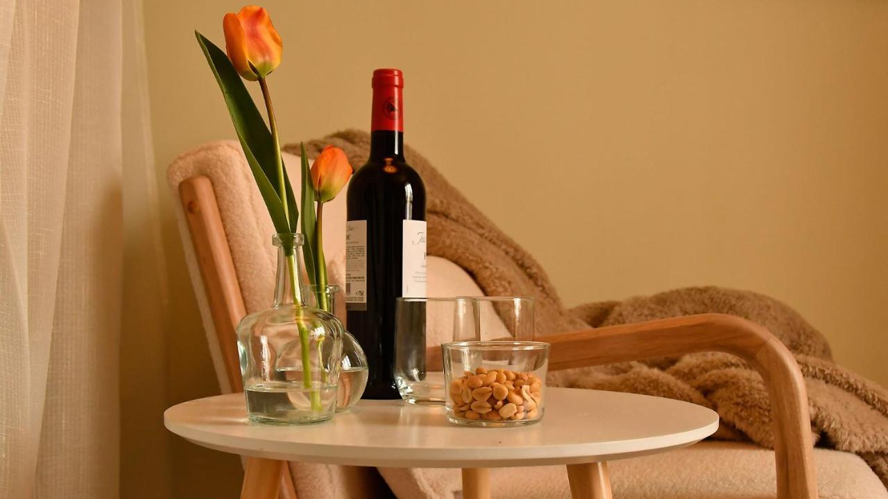 For Me Formidable Bed and Breakfast L'Isle-Jourdain  Exteriör bild
