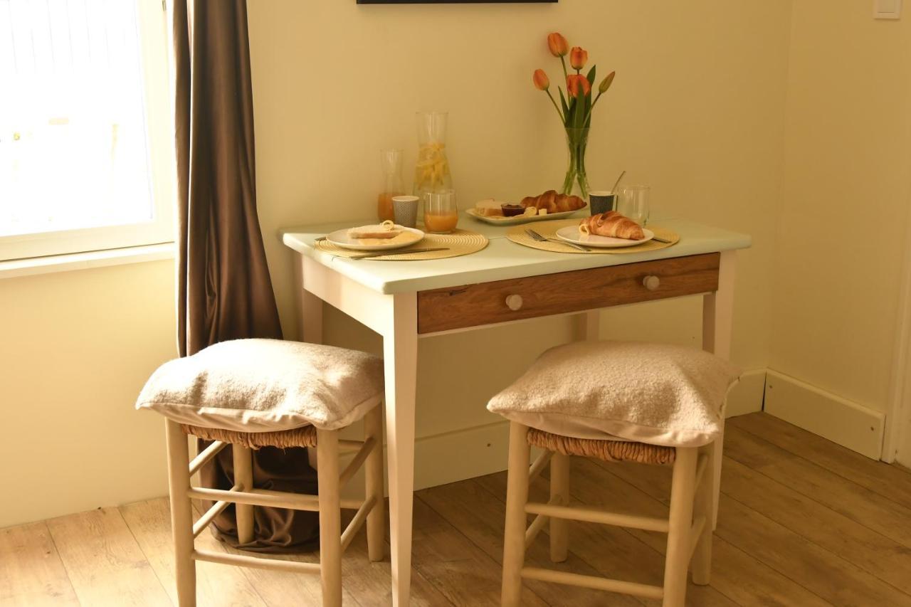 For Me Formidable Bed and Breakfast L'Isle-Jourdain  Exteriör bild